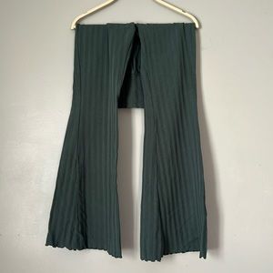 aerie flared green leggings
